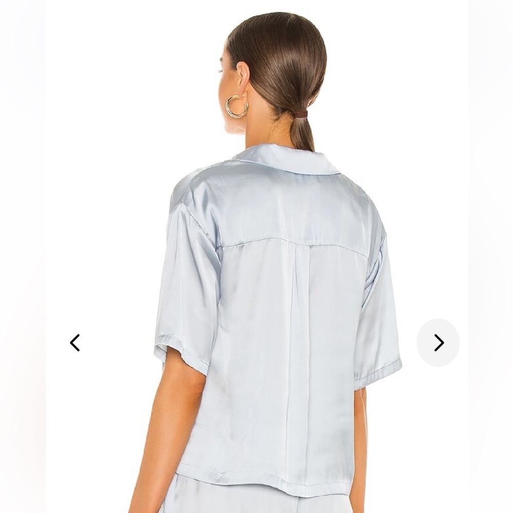 Lovers and Friends Shawn top in Sky Blue - Picture 3 of 7